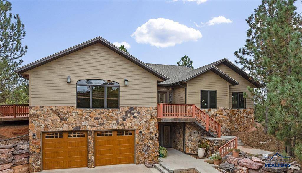 102 Sandpiper Dr, Hot Springs, SD 57747