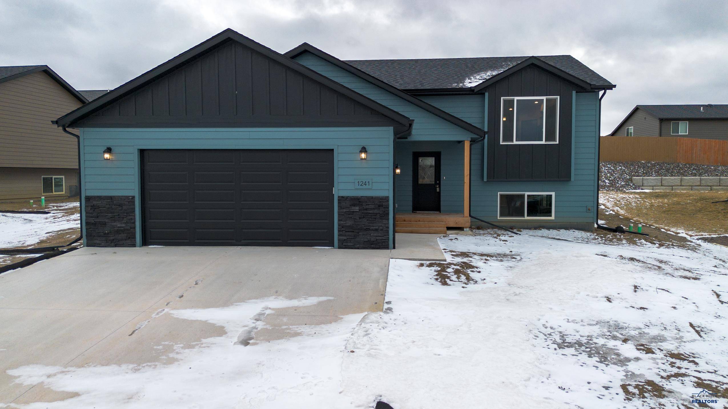 1241 Kenai Dr, Box Elder, SD 57719