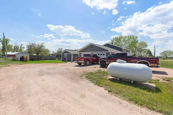 New Underwood, SD 57761,202 S B Ave