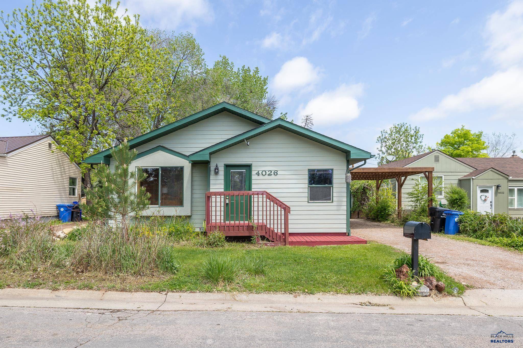 4026 Sunset Dr, Rapid City, SD 57702