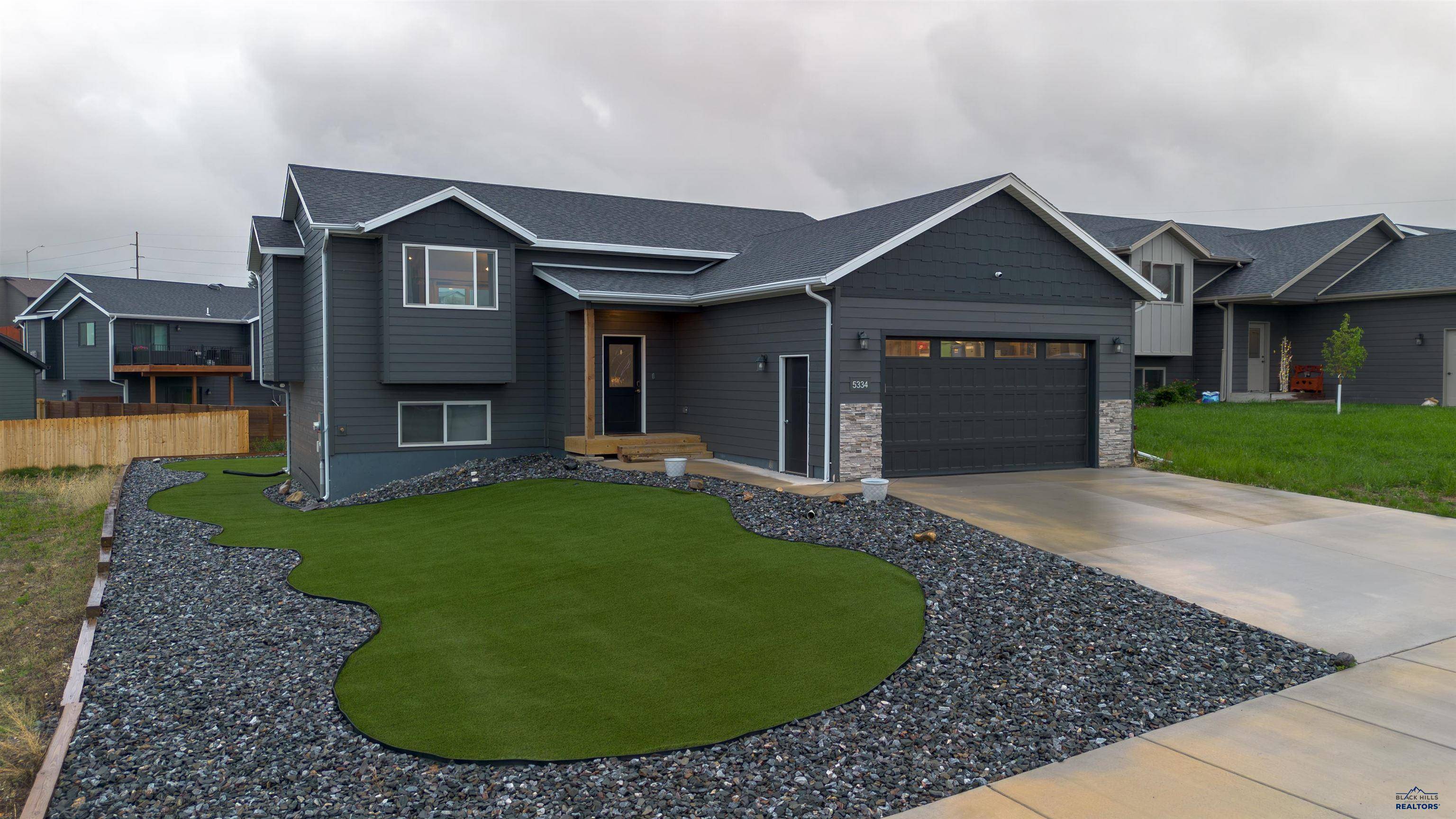 Rapid City, SD 57703,5334 Homestead St