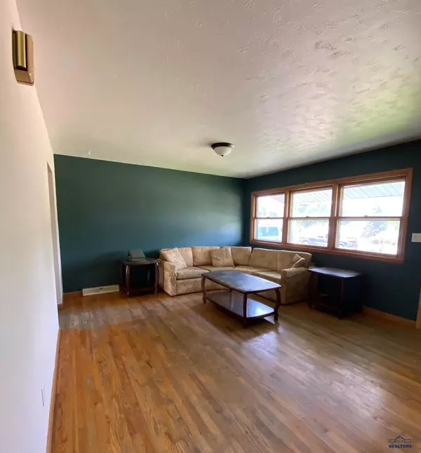 Rapid City, SD 57702,4721 S Canyon Rd