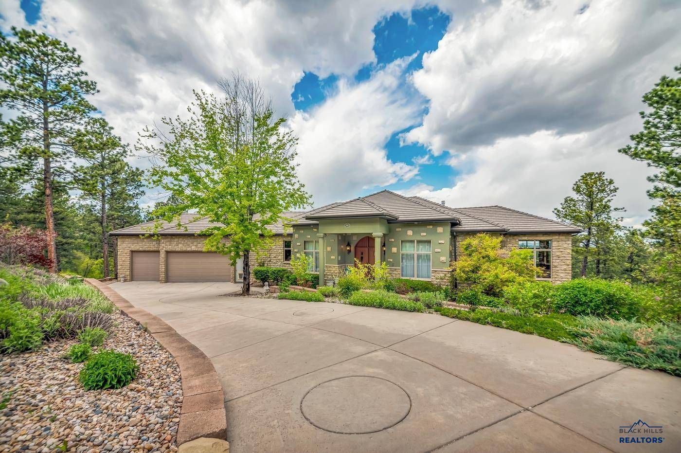 4446 W Glen Pl, Rapid City, SD 57702