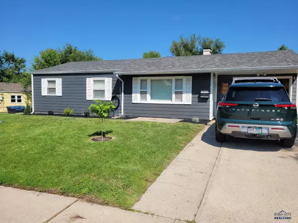 3006 Lynnwood Ave, Rapid City, SD 57701