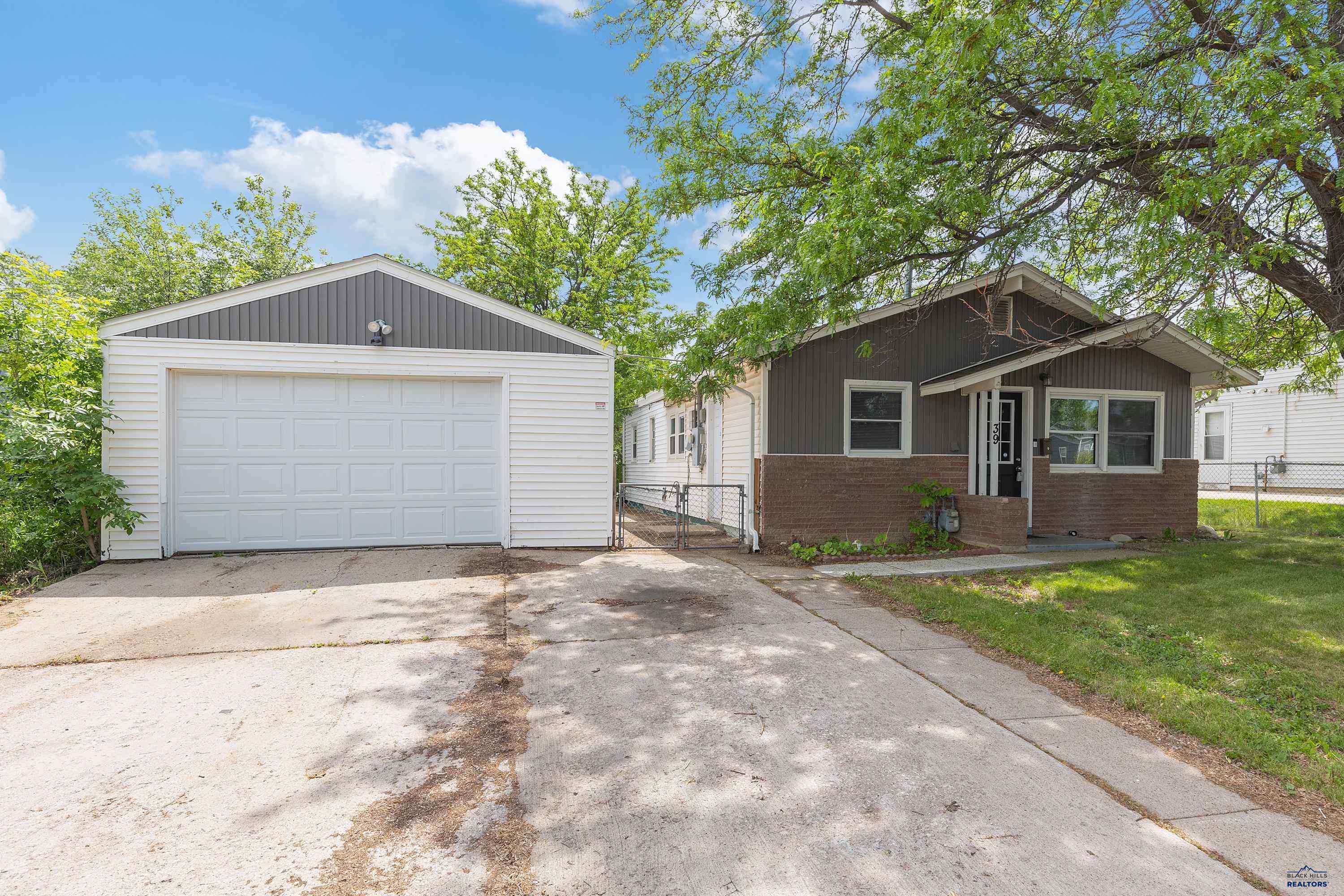 Rapid City, SD 57701,39 Fairmont Blvd