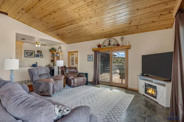 Hot Springs, SD 57747,27937 Cascade Springs Rd