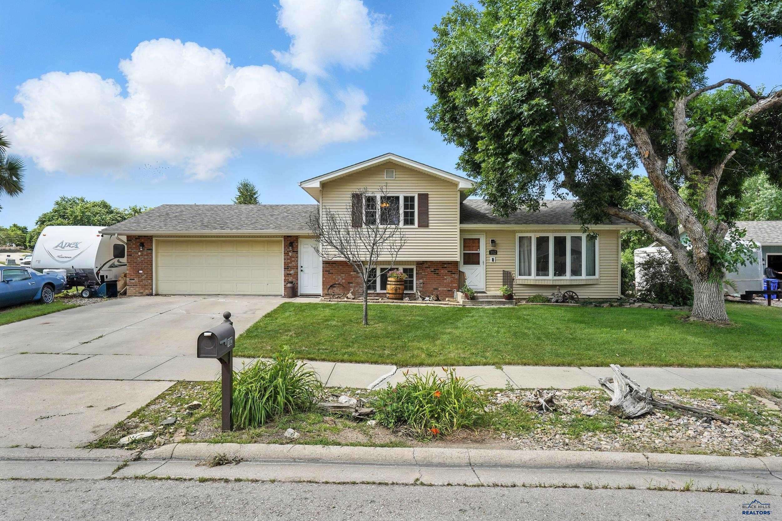 102 E Centennial St, Rapid City, SD 57701