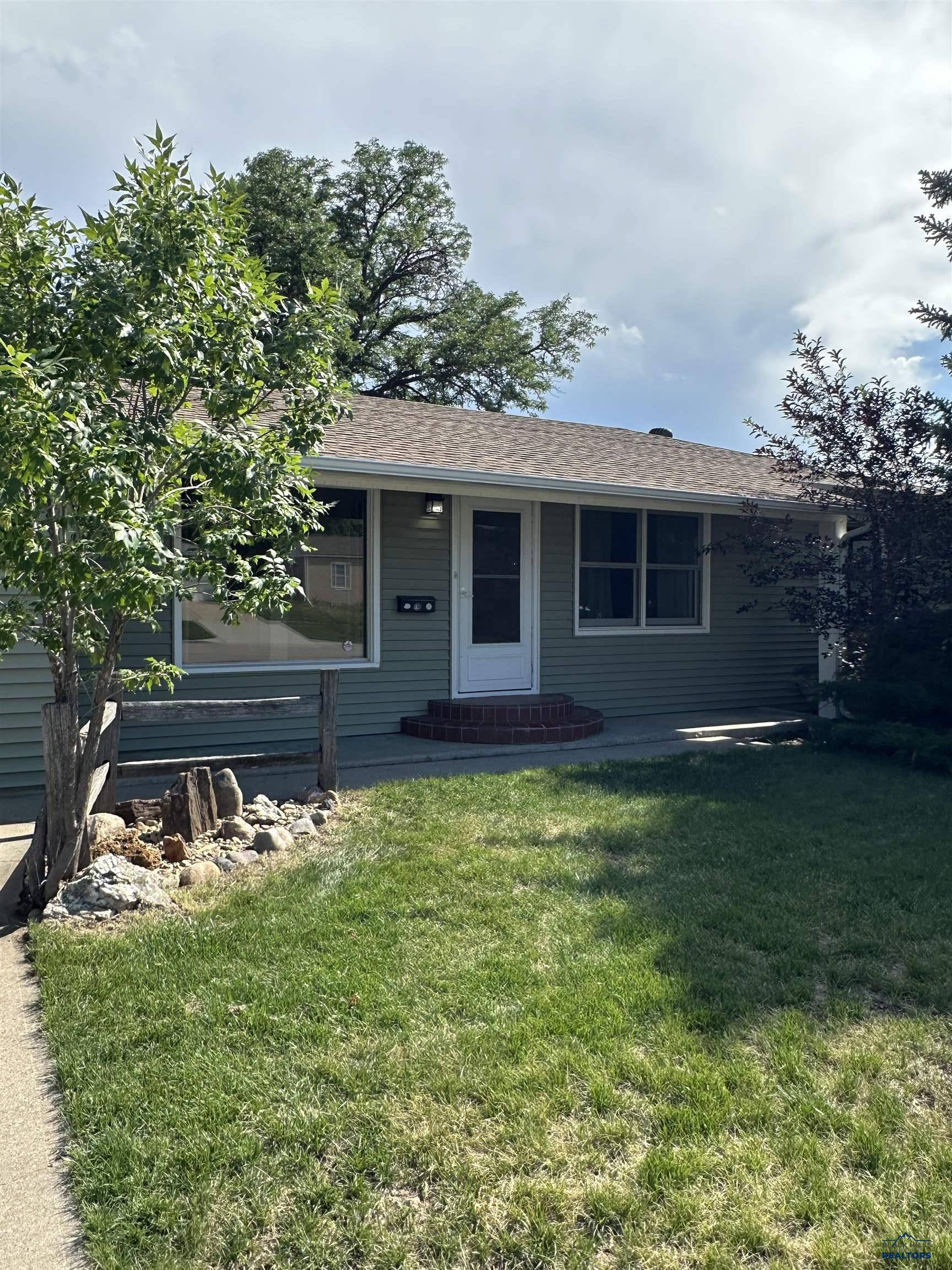 Rapid City, SD 57701,53 Saint Charles St