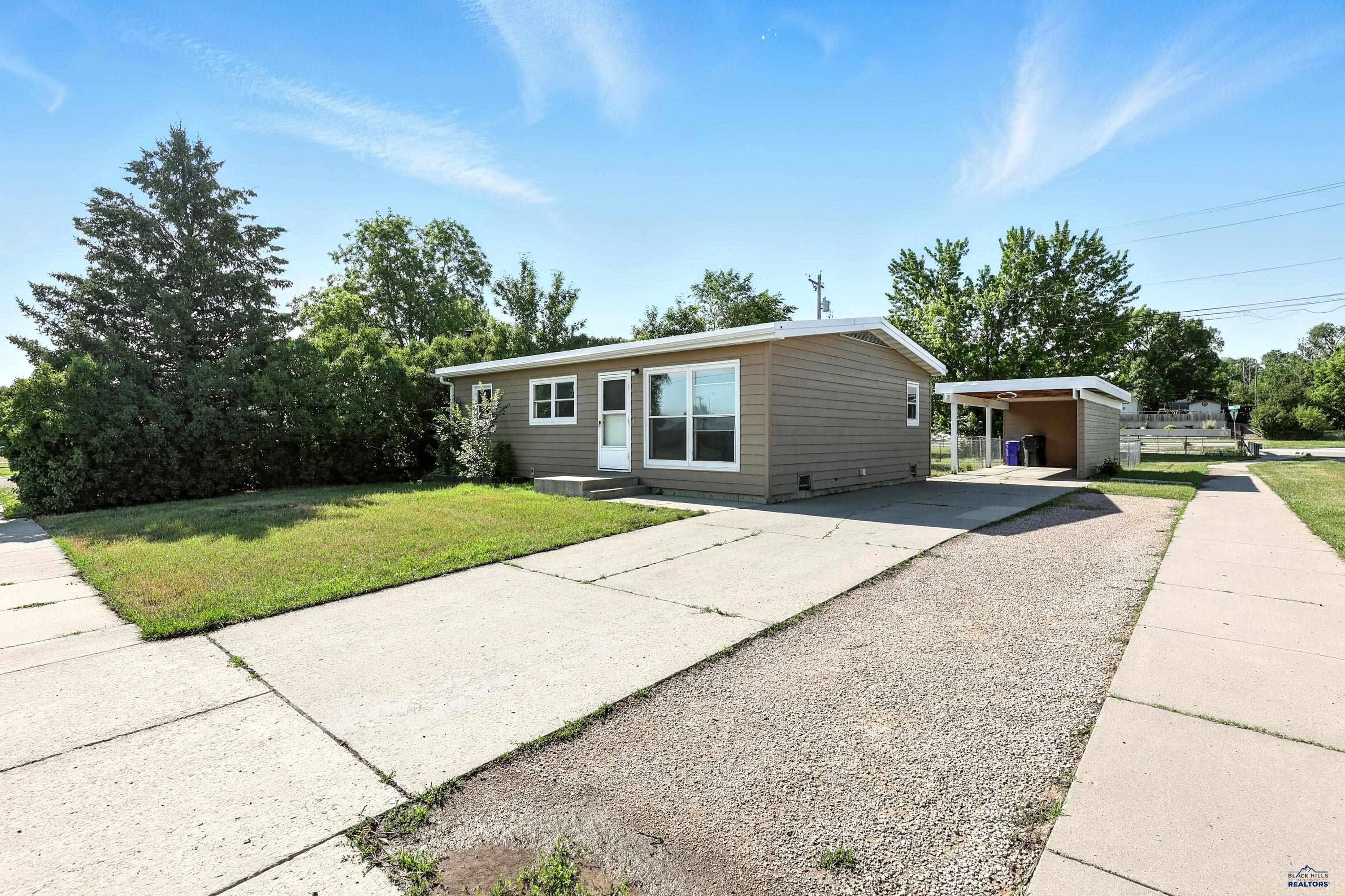 Rapid City, SD 57701,1111 E Saint Francis St