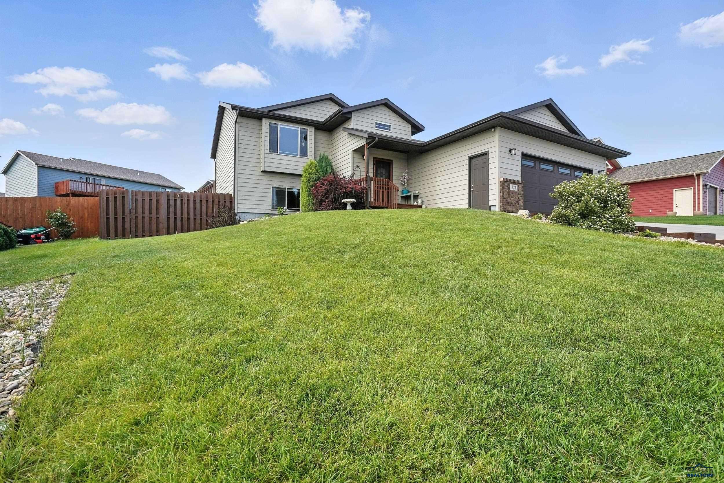 Rapid City, SD 57701,321 E Bengal Dr