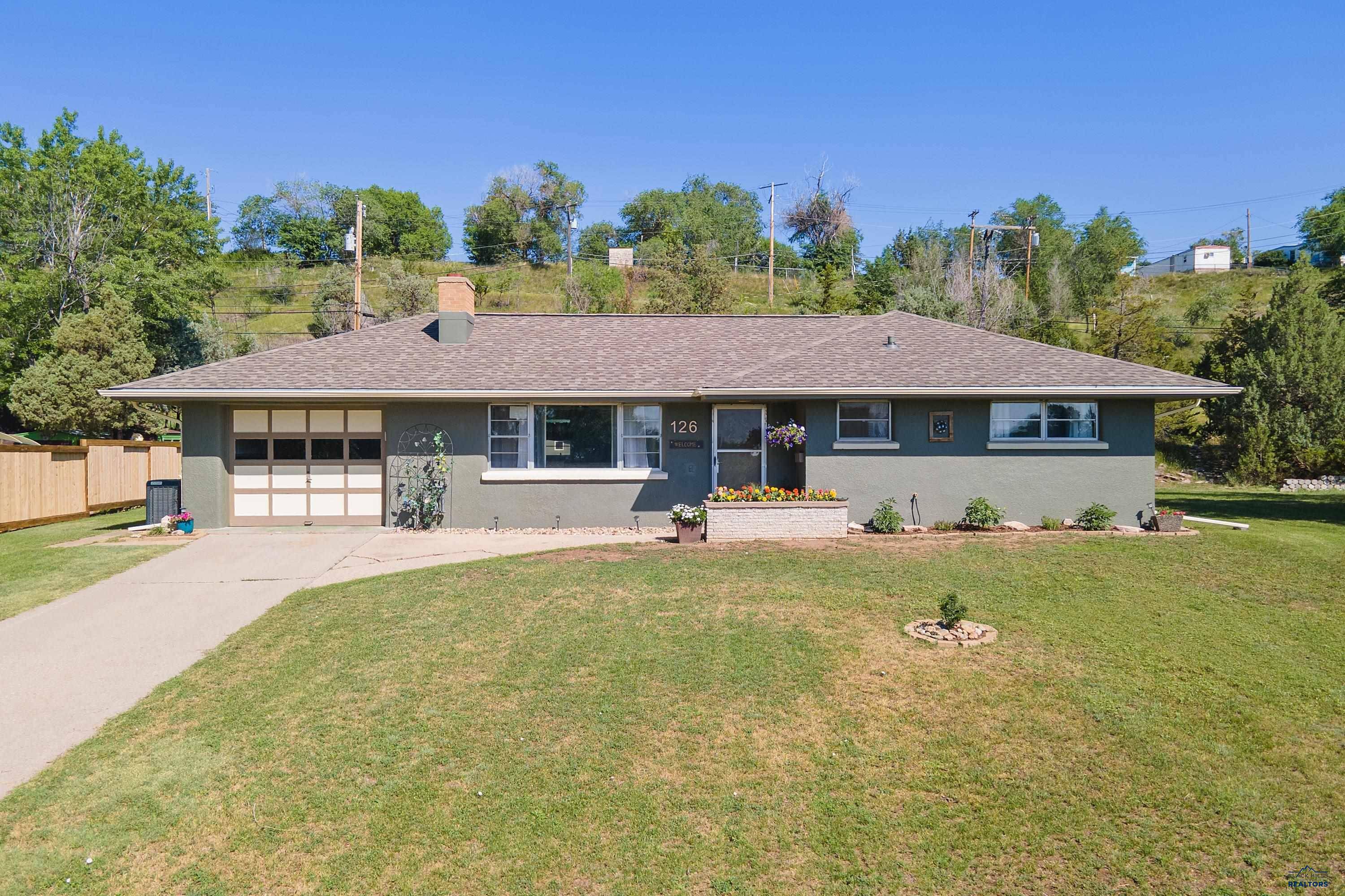 126 Belleview Dr, Rapid City, SD 57701-0000