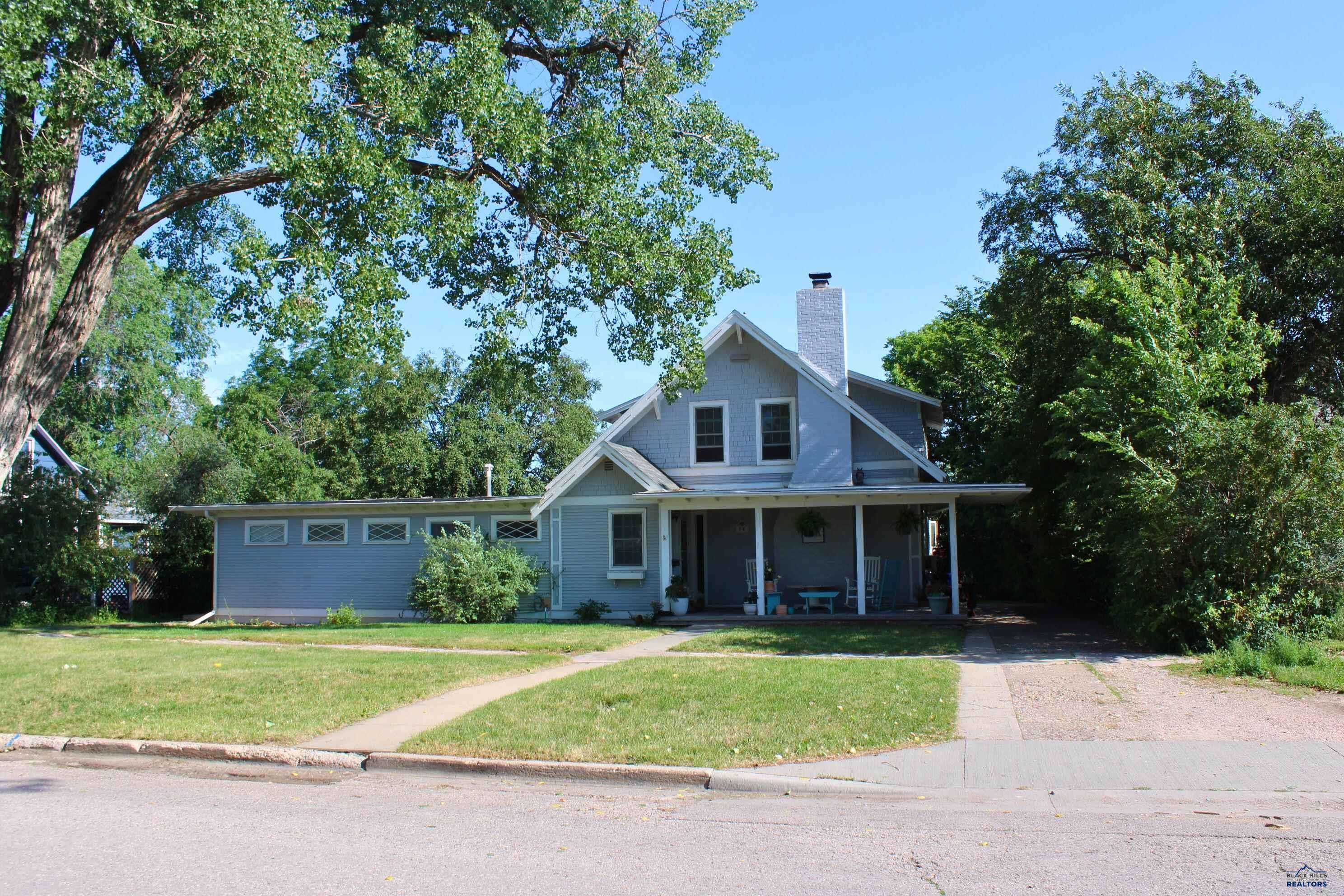 Rapid City, SD 57701,810 Fairview St