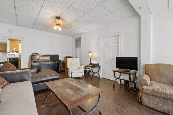 Rapid City, SD 57701,314 E New York St