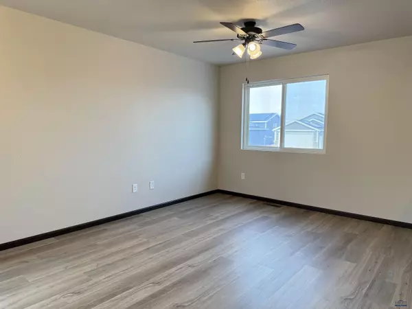 Rapid City, SD 57703,3885 Haralson Ln