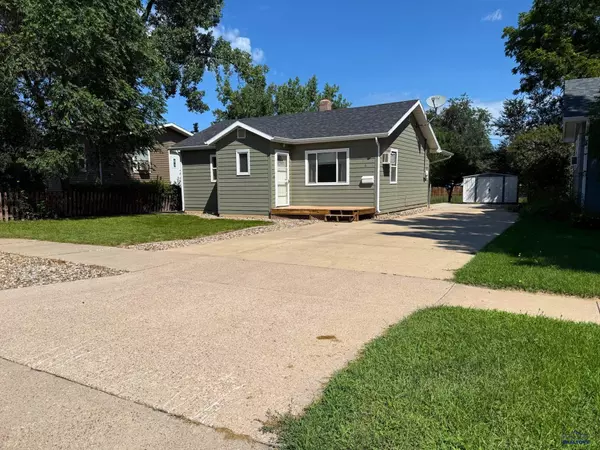 216 Saint Anne St, Rapid City, SD 57701-5560