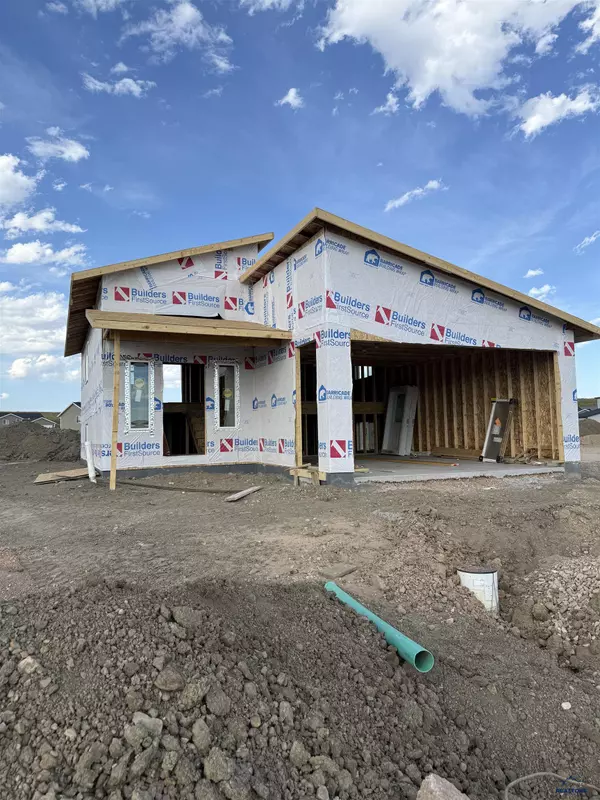 892 Vicksburg St, Box Elder, SD 57719