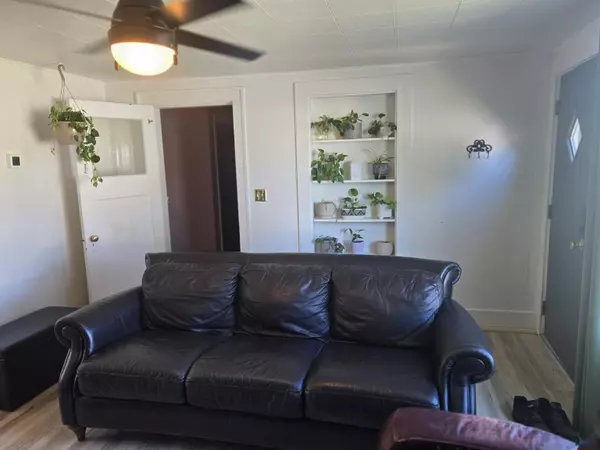 Rapid City, SD 57701,914 Farlow Ave