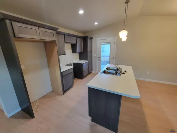 Rapid City, SD 57701,1142 Cobalt Dr