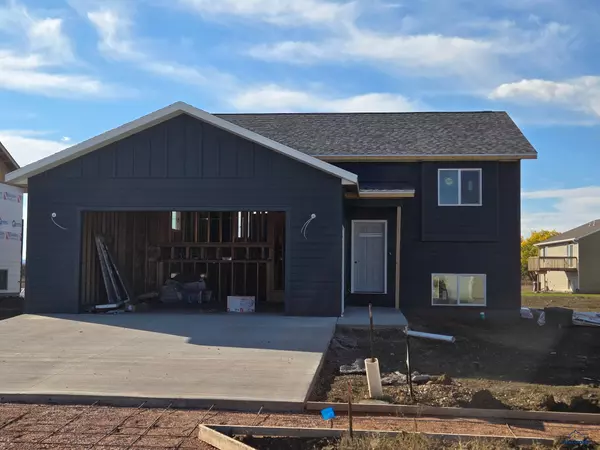 405 Alpha Ave, Box Elder, SD 57719