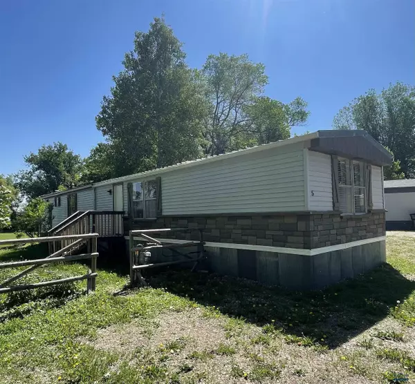 Belle Fouche, SD 57717,1229 Elkhorn St