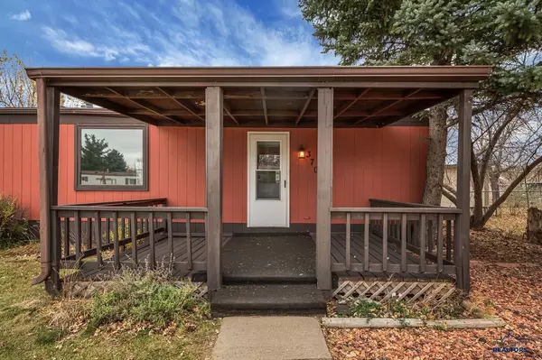 Rapid City, SD 57701,3704 Chief Dr