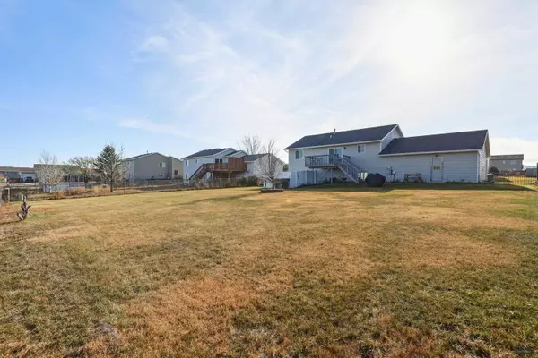 Rapid City, SD 57719,320 Grandeur Ln