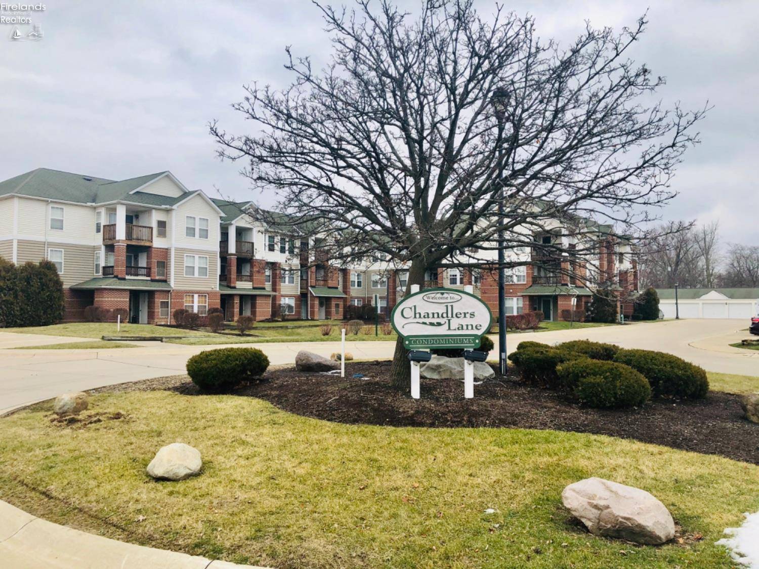 Olmsted Falls, OH 44138,23003 Chandlers LN #342