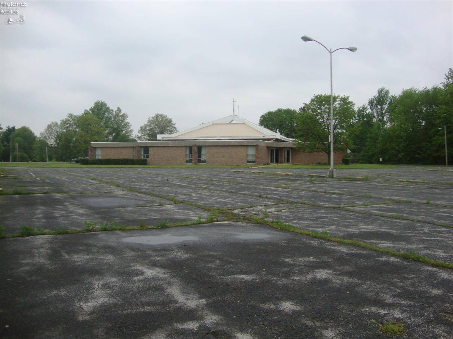 Fostoria, OH 44830,4481 N Us 23