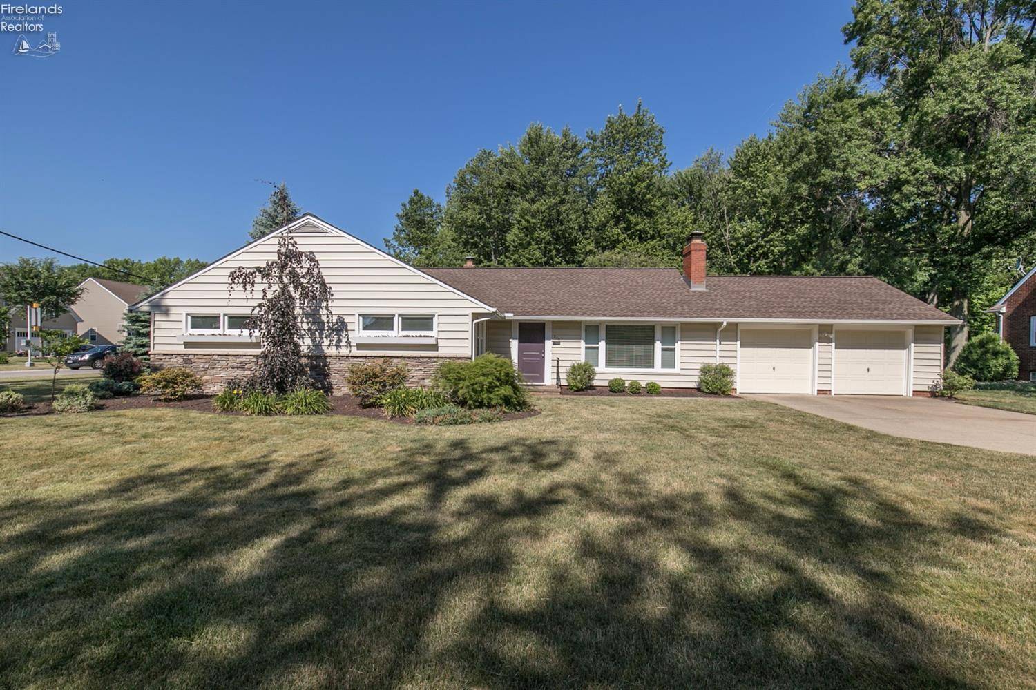 274 Belmar BLVD, Avon Lake, OH 44012