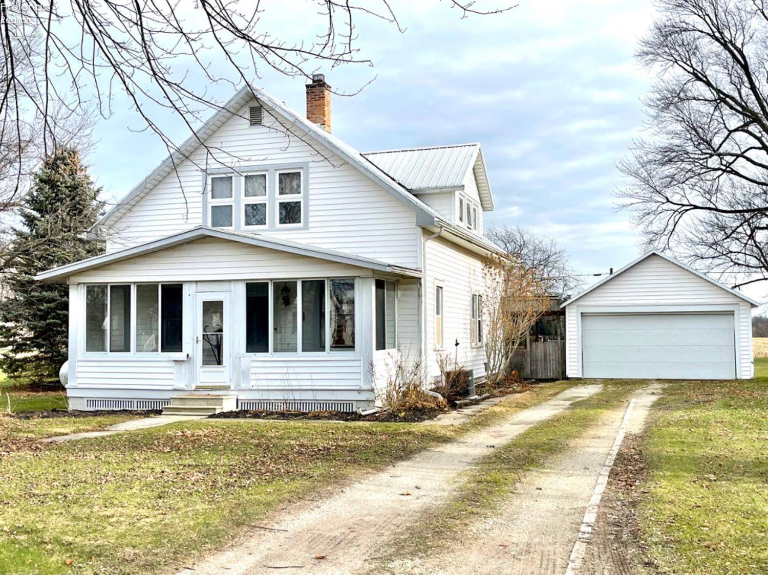 221 Walnut ST, Lindsey, OH 43442