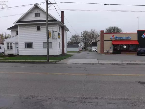 Fostoria, OH 44830,249 W South ST