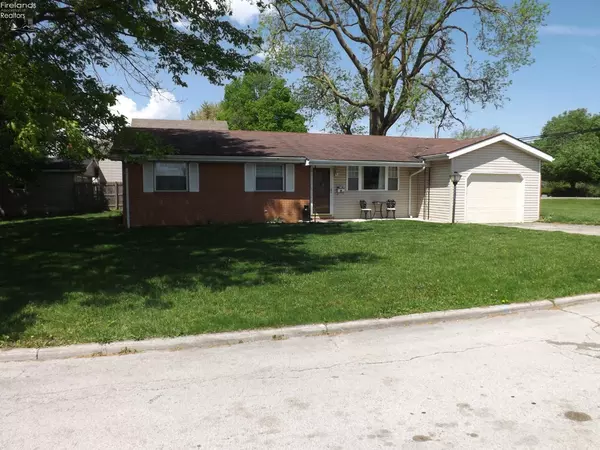 Fostoria, OH 44830,525 Burnham DR