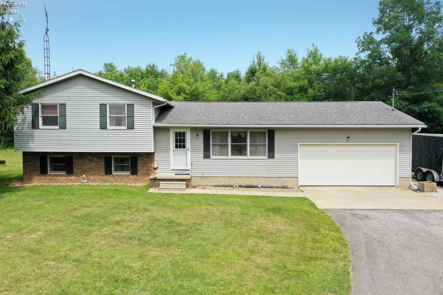 26141 State Route 58, Wellington, OH 44090