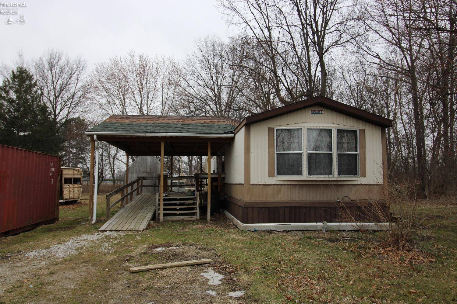 130 N Monroe ST, Lacarne, OH 43439