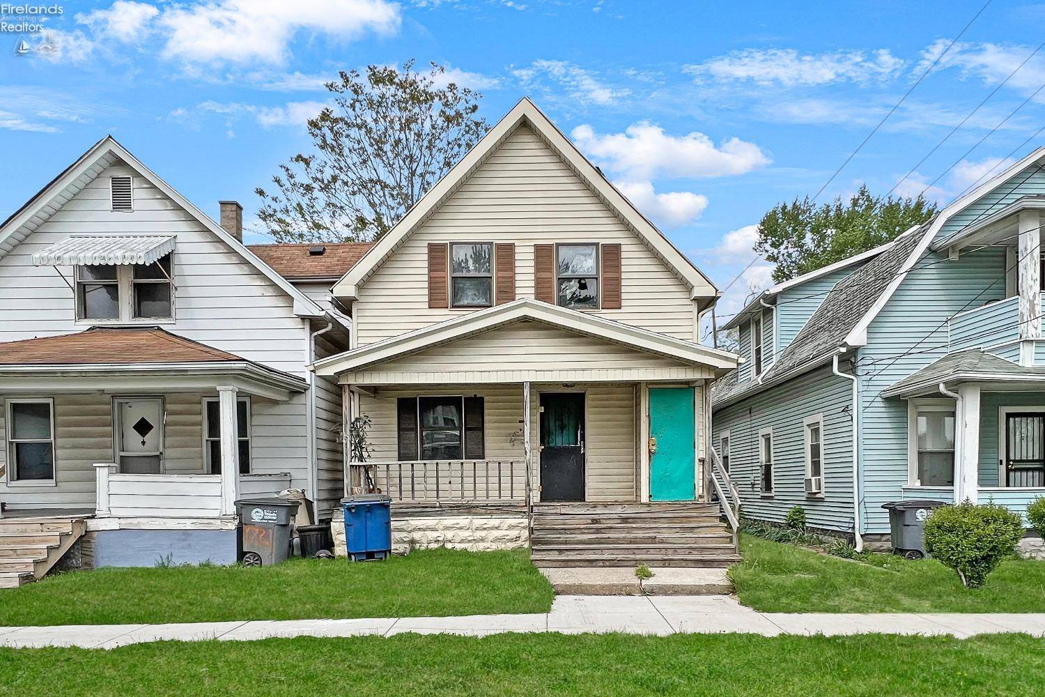 1221 Waverly AVE, Toledo, OH 43623