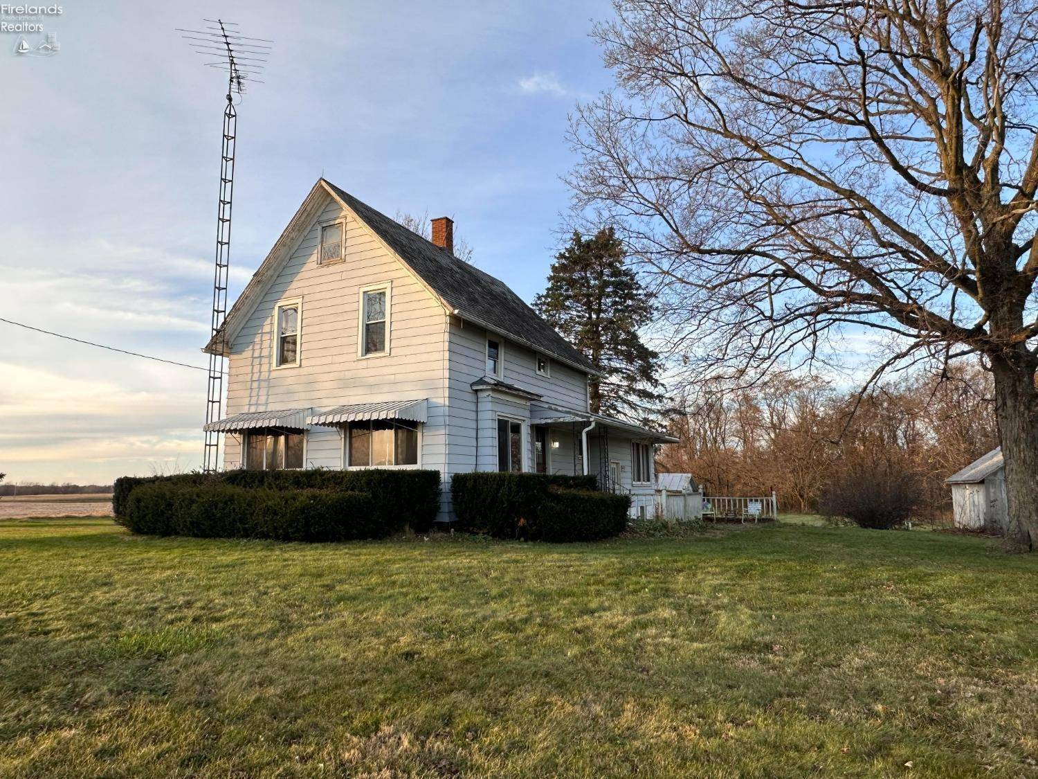 2780 County Hwy 16, Sycamore, OH 44882