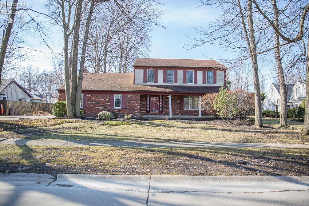 4802 Edgewood DR, Lorain, OH 44053