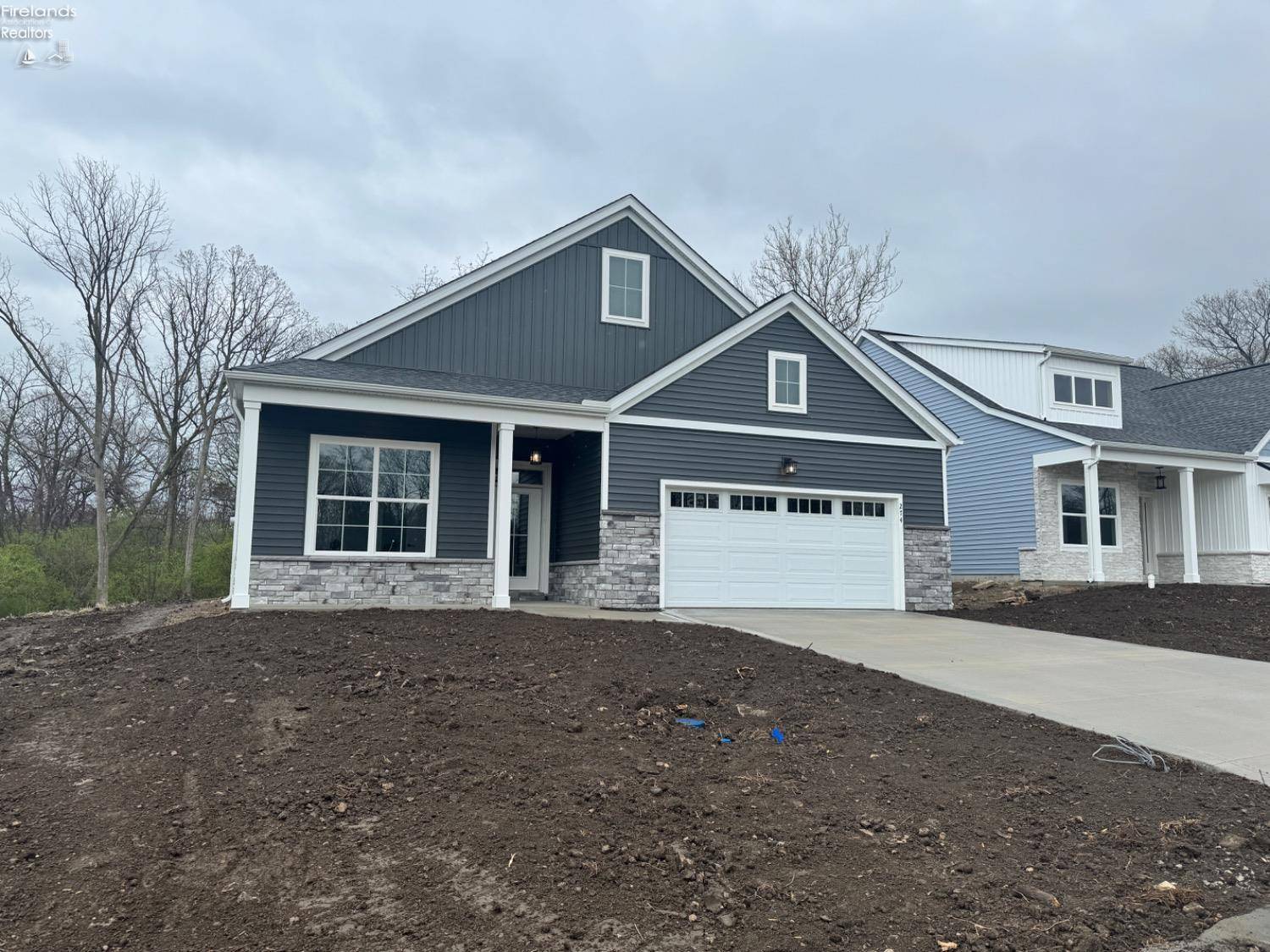 274 N Lighthouse Oval, Marblehead, OH 43440
