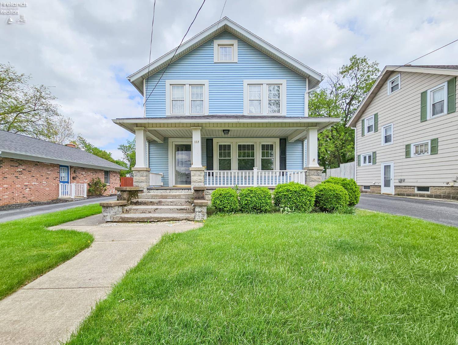 124 Walter ST, Bellevue, OH 44811