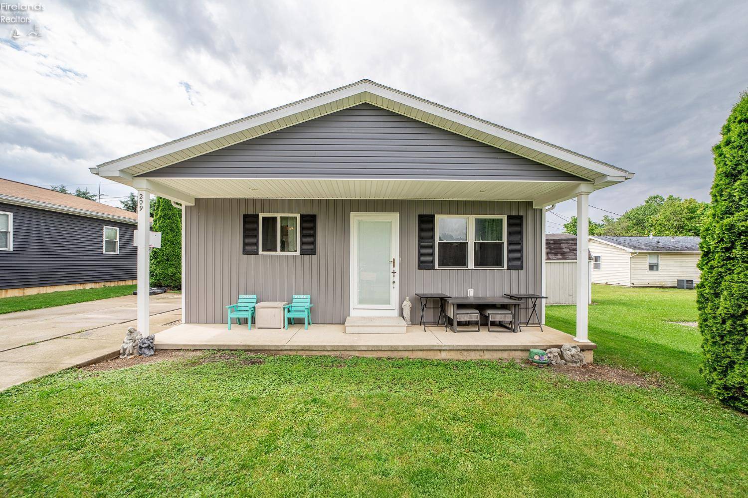 209 5th AVE, Tiffin, OH 44883