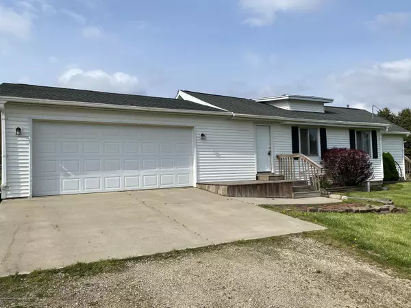 5771 E Centerline Road, St. Johns, MI 48879, St. Johns, MI 48879