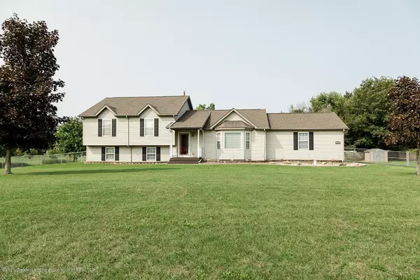 Eaton Rapids, MI 48827,6056 Elk Ridge DR