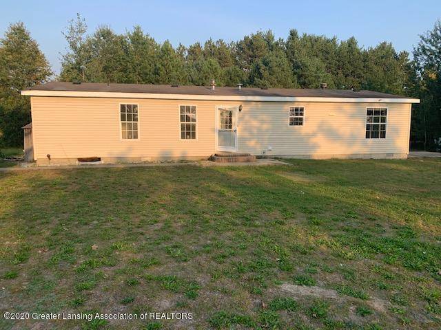 20467 Nelson RD, Merrill, MI 48637