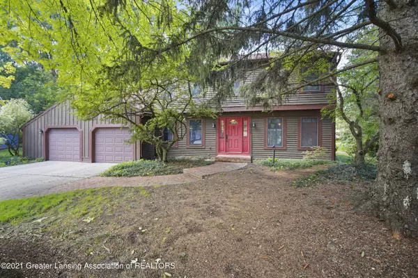 2805 Bryon CIR, Lansing, MI 48912