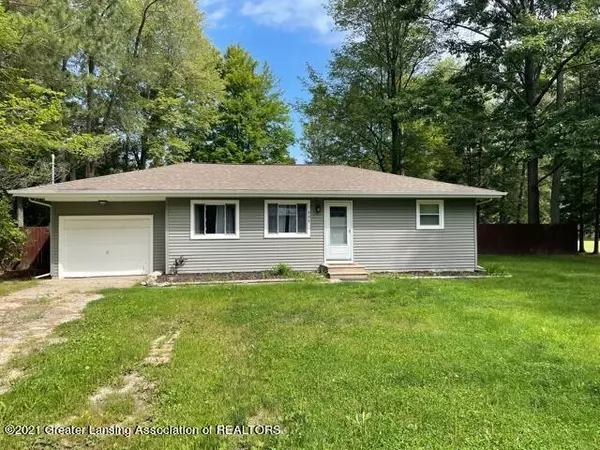 408 Maple Street, Houghton Lake, MI 48629, Houghton Lake, MI 48629