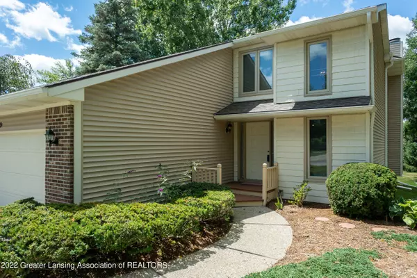 Okemos, MI 48864,3535 Apple Valley RD