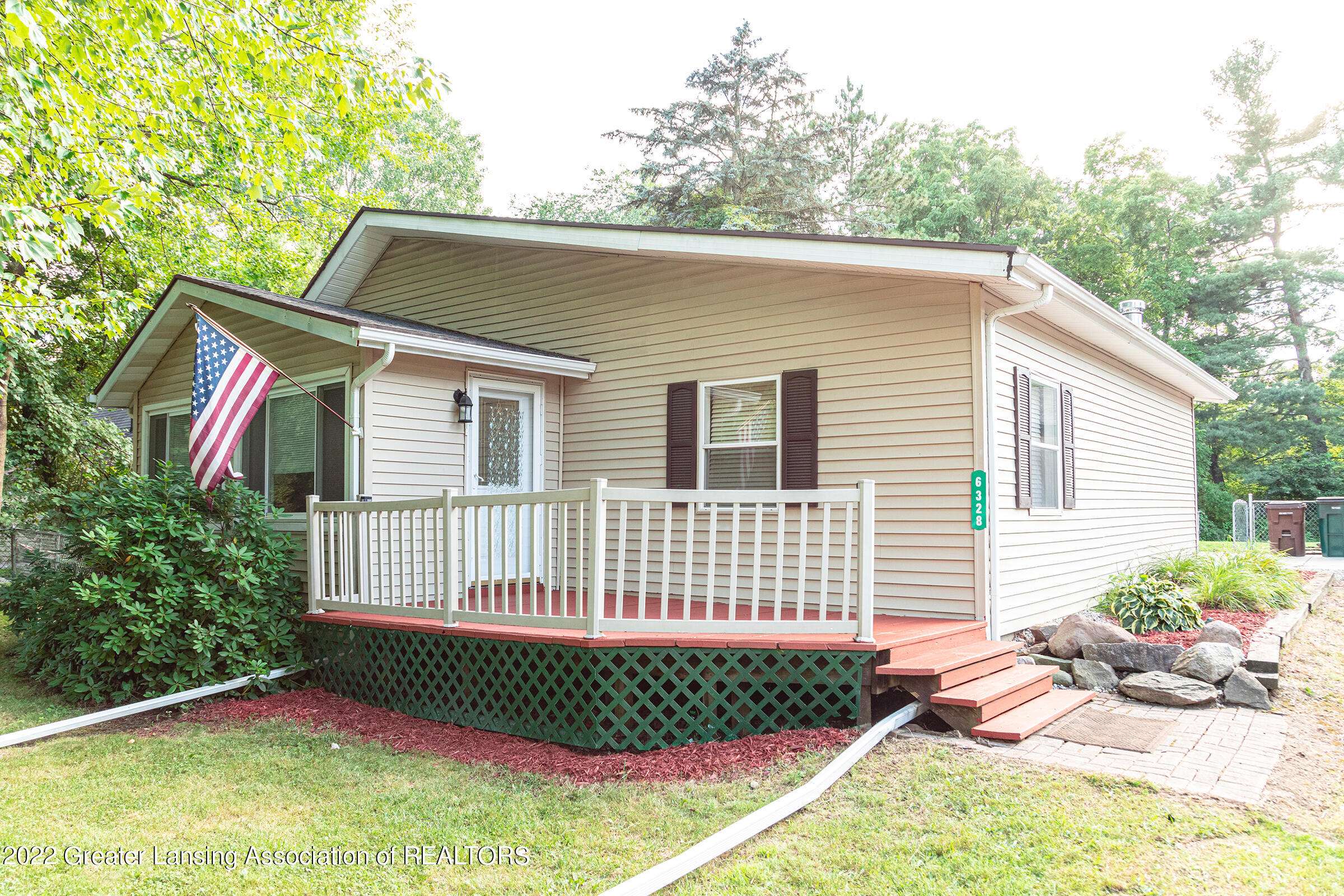 6328 Rosedale RD, Lansing, MI 48911