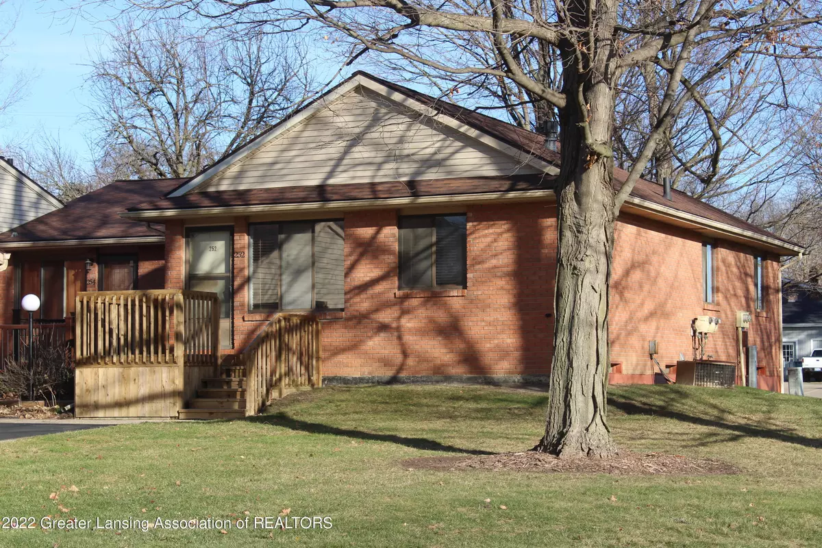 Charlotte, MI 48813,252 Bonnie Brook DR #9