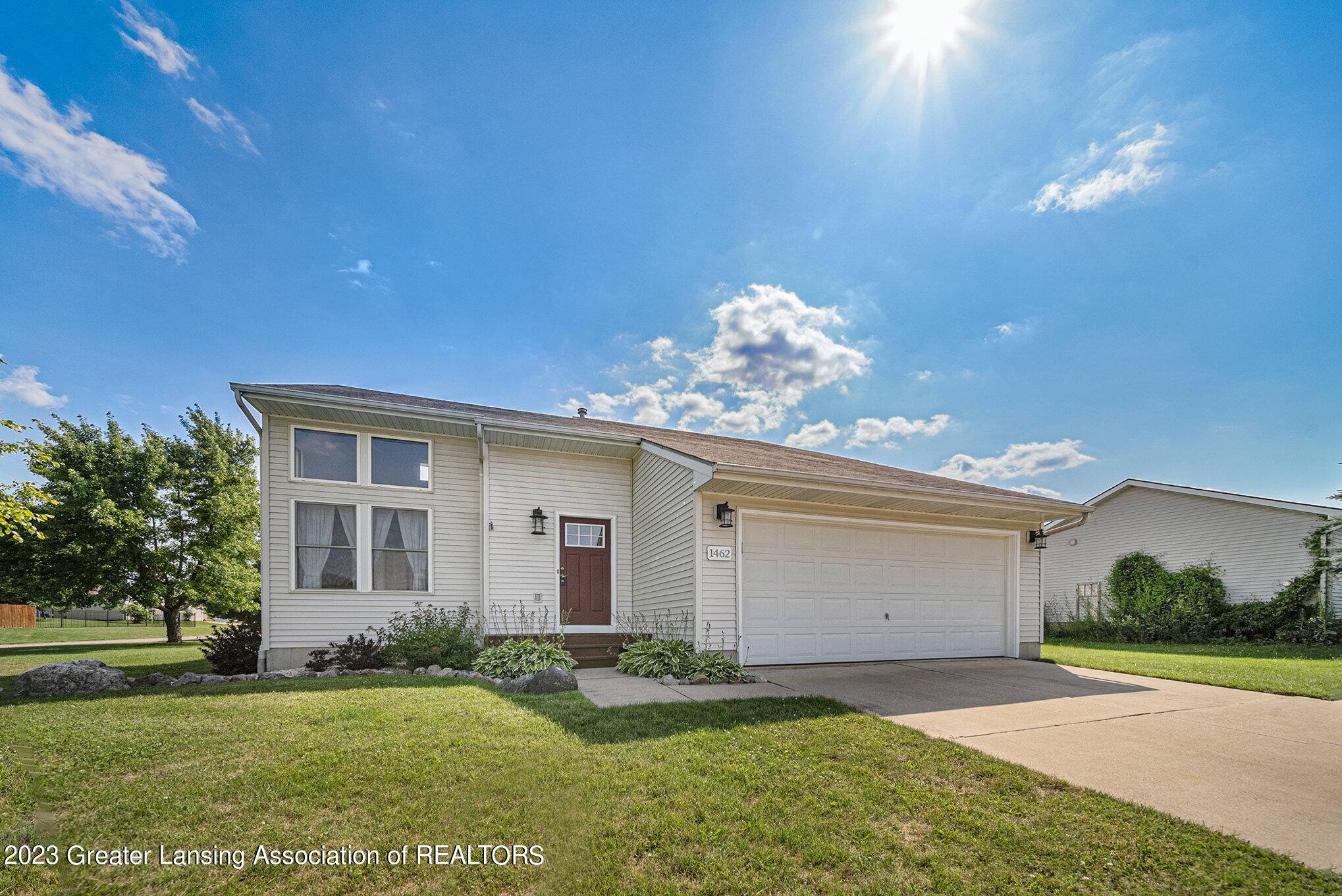 1462 Adams ST, Dansville, MI 48819