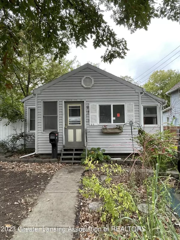 1019 Clark Street, Lansing, MI 48906, Lansing, MI 48906